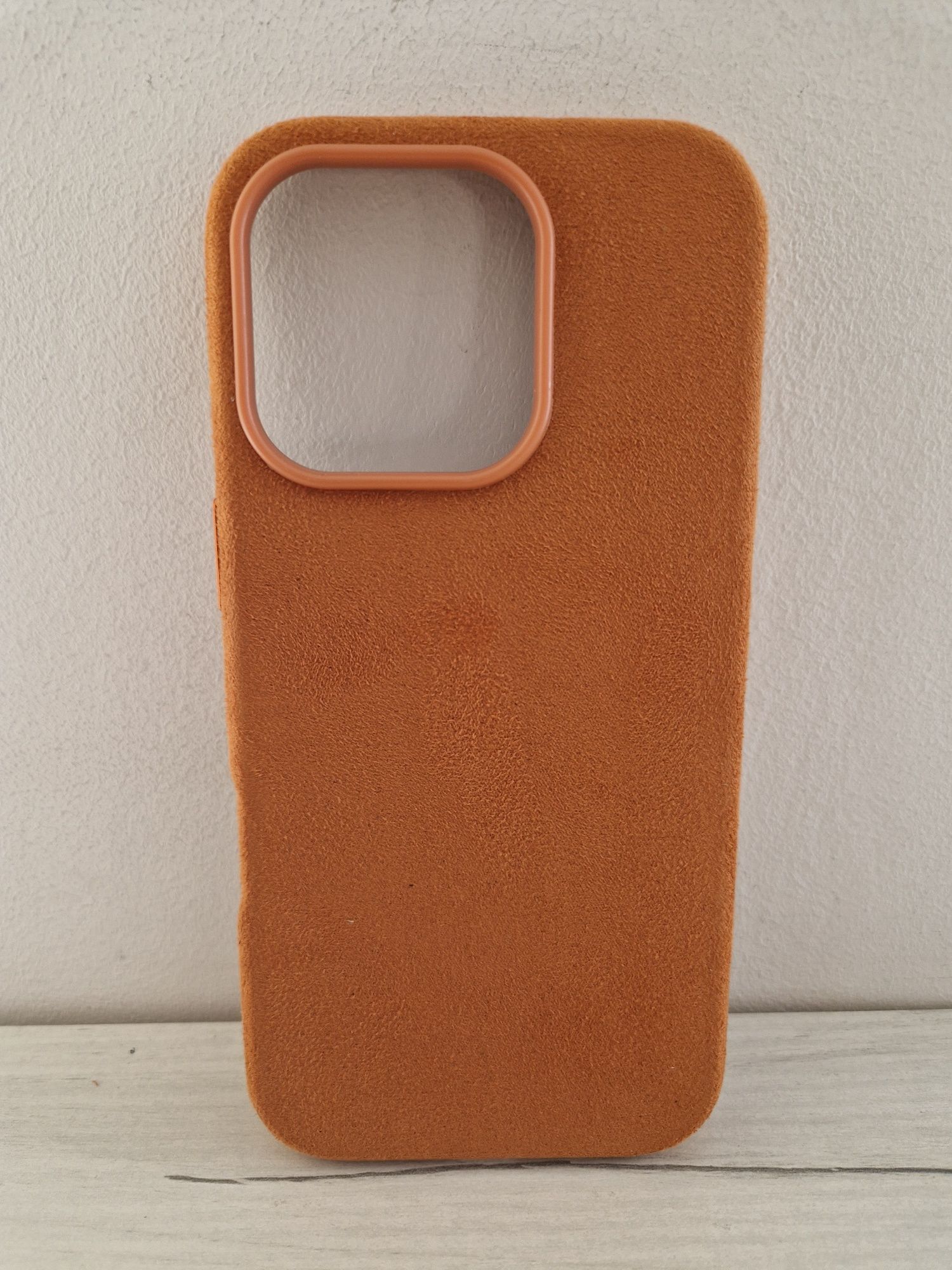 Alcane Magsafe Case do Iphone 16 Pro Brązowy