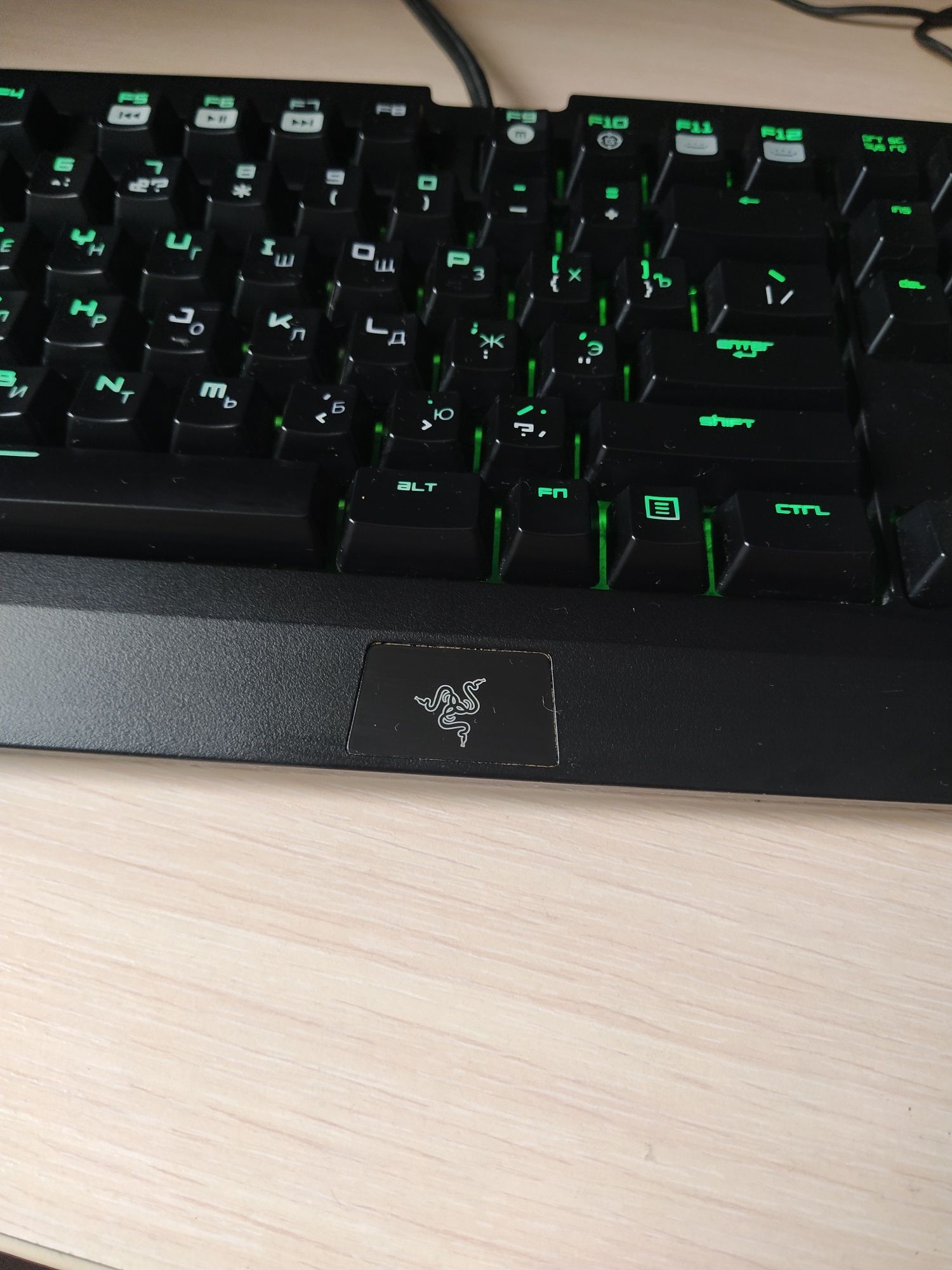 Продам клавіатуру та мишку Razer