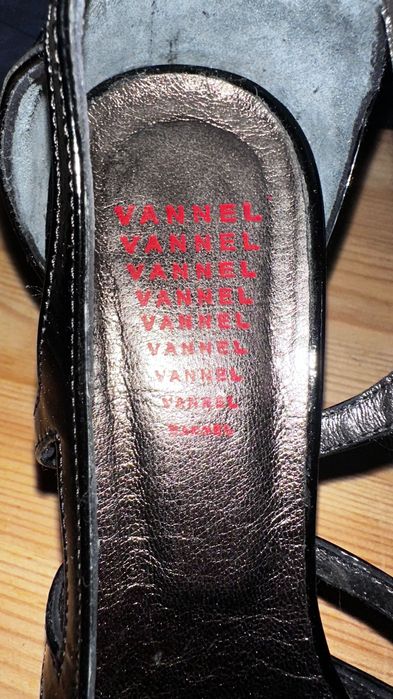 Sapatos Verniz Pretos Salto Alto