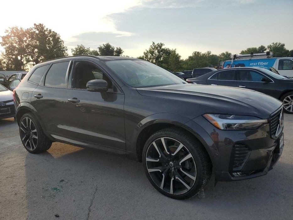 Розборка Volvo XC60 2017 - 2024 Фары Бампер Двери Капот Крыла Решетка