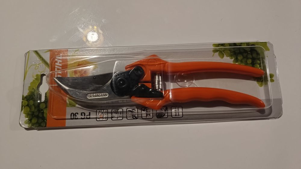Stihl PG 30 sekator mocny