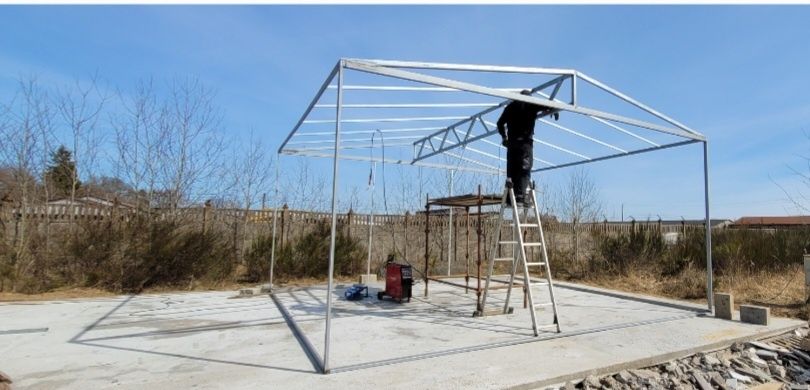 Konstrukcji metalowe wiaty garaże hale