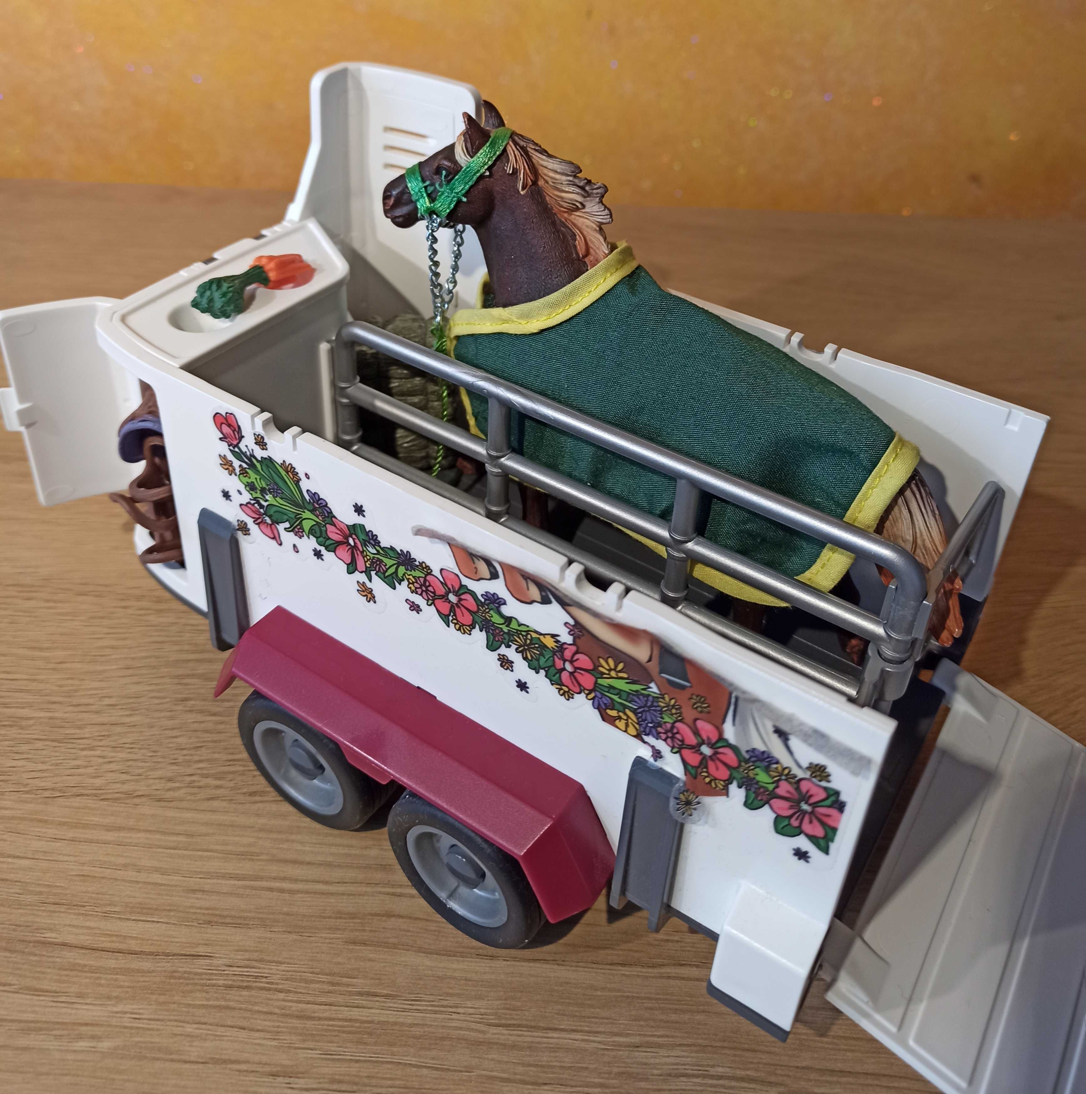 Schleich Pick Up z przyczepą dla konia 42346