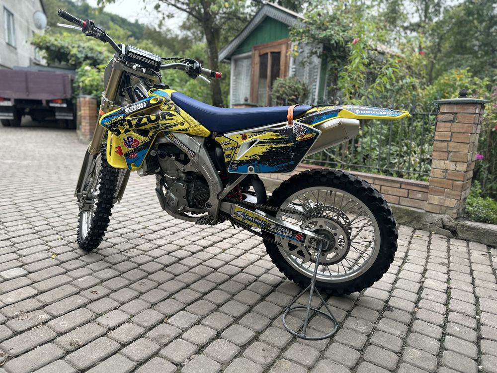 Suzuki RMZ-450 Обслужений