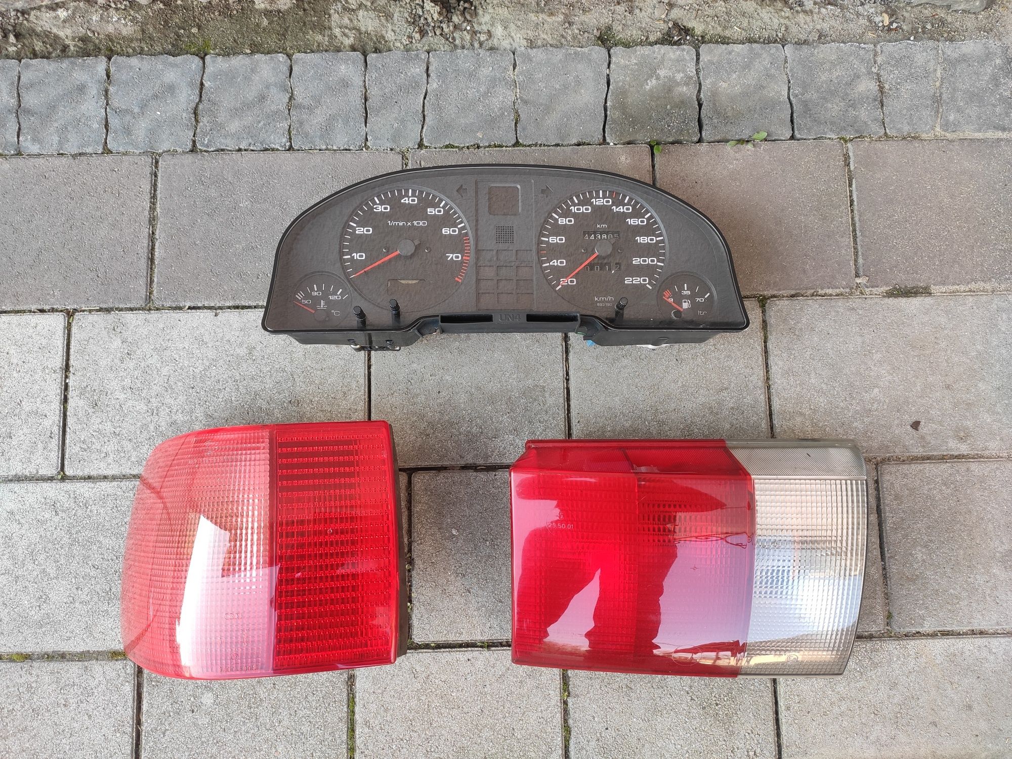 Приборка Щиток приборів Панель приборов Audi 80 90 B3 B4 VDO UN4