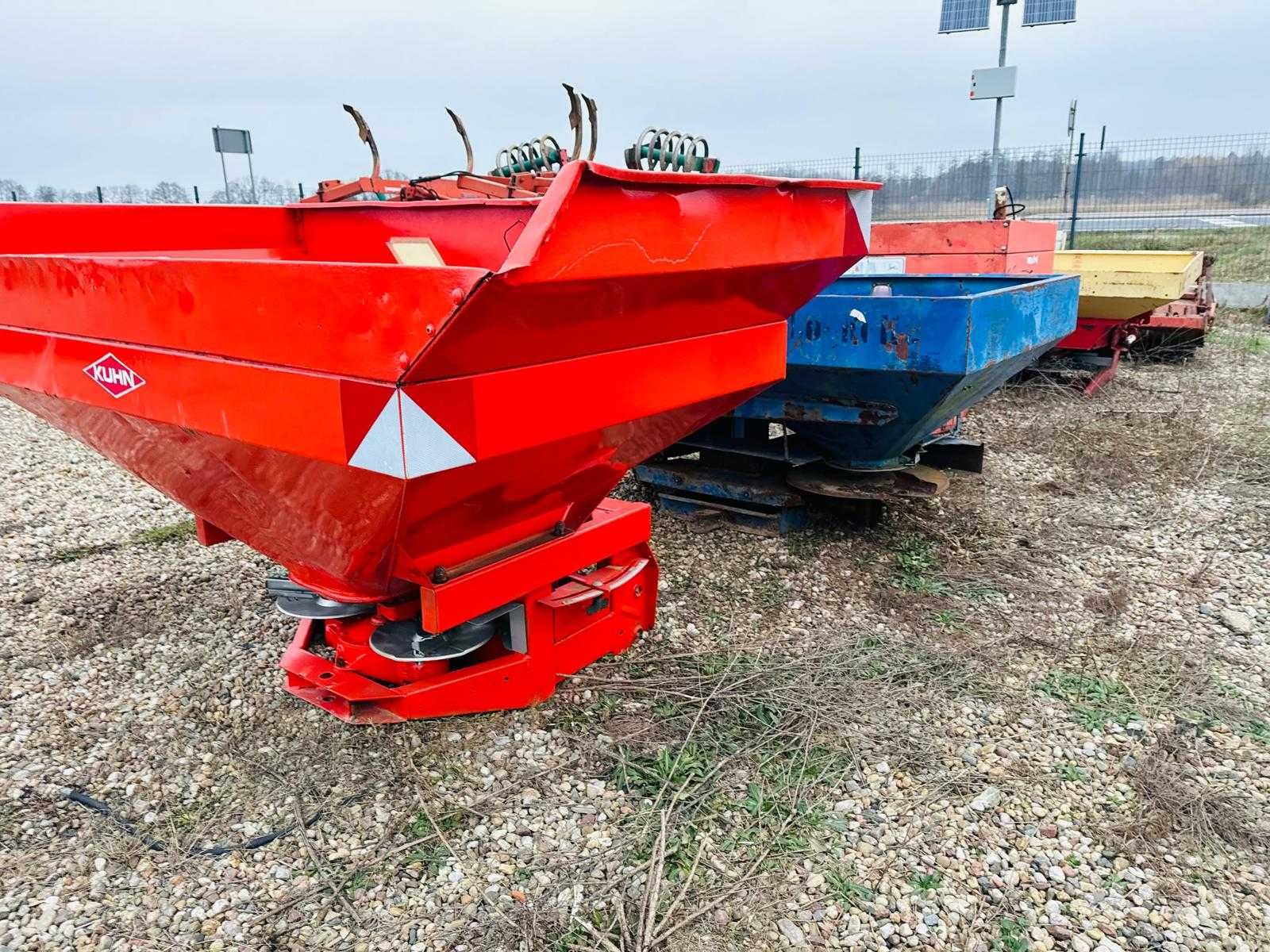 Rozsiewacz do nawozu KUHN 1000 kg