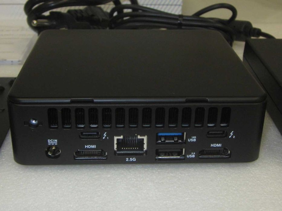 Флагманський Міні-ПК Intel NUC 13 Pro Kit i7-1360P (Barebone)