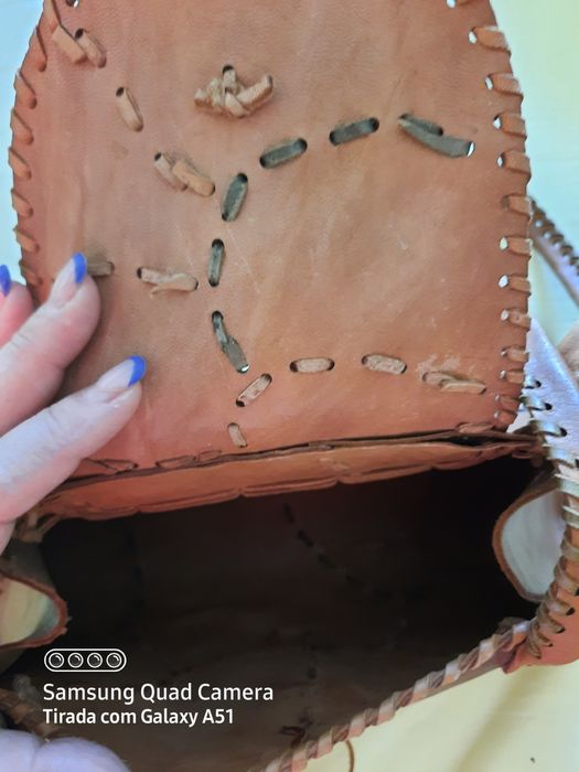 Bolsa de alças em couro