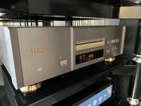 Teac  P-30 CD - transport z pilotem VRDS (Made in Japan) 230 V