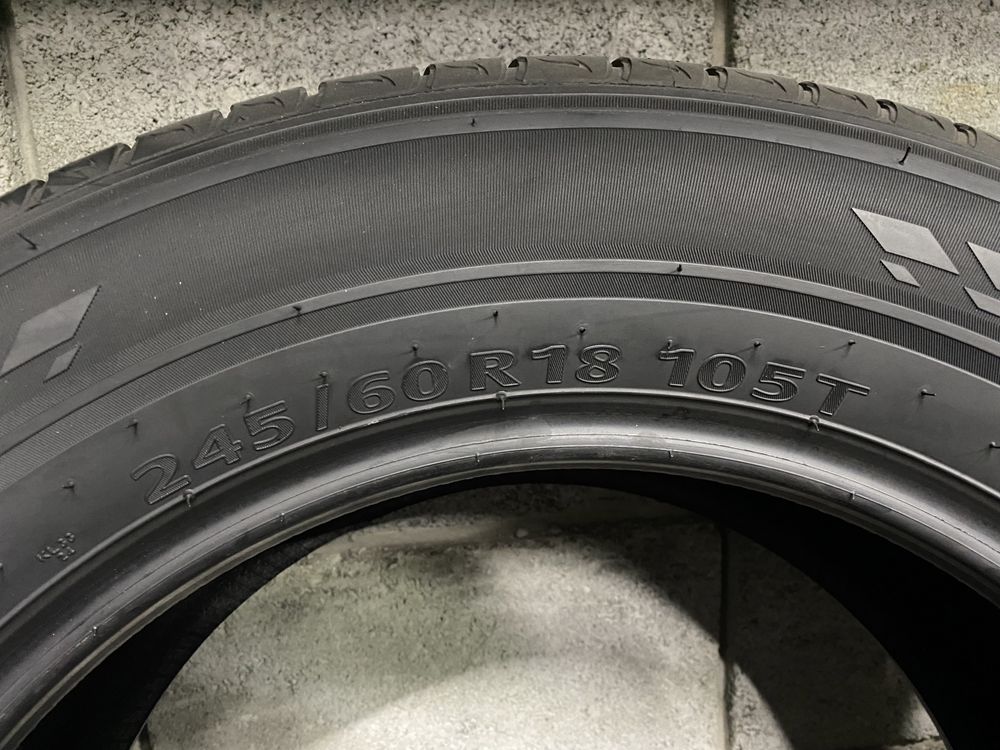 Всесезонні шини 245/60 R18 (105T) KUMHO