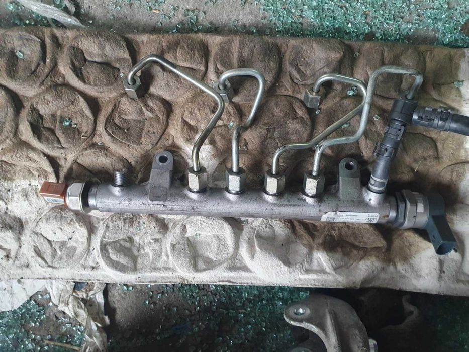 pompa wtryskowa listwa wtryskowa czujnik audi a4 b8 2.0 TDI cah cag