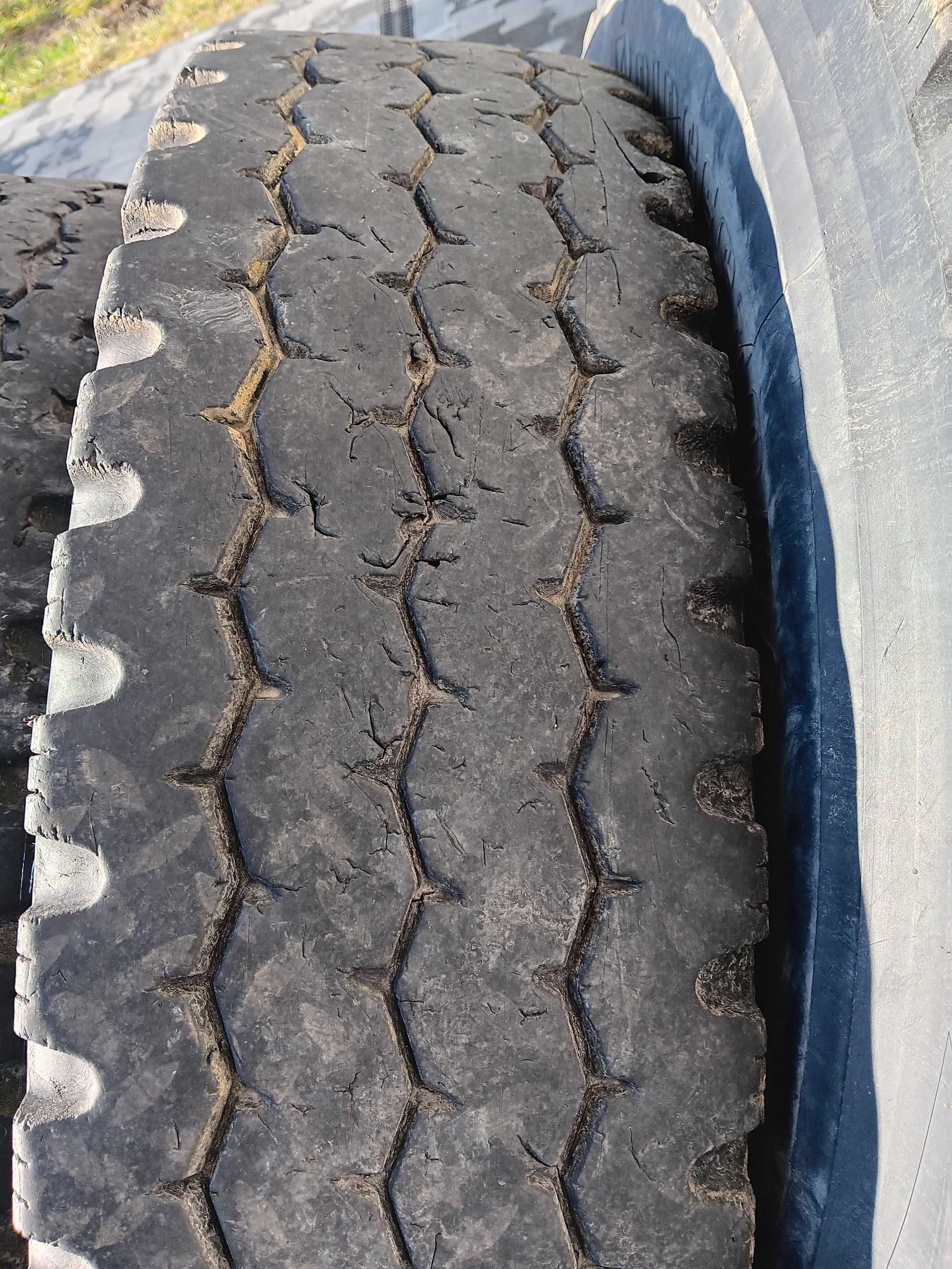 Opony używane 10R22.5 Bridgestone M840