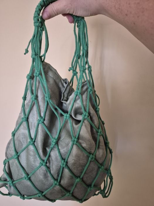 Torba z siatki wykonana ręcznie