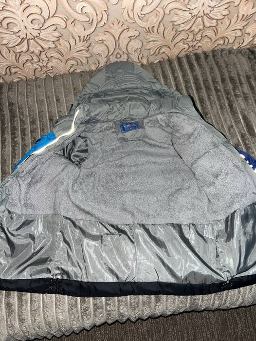 Продам дитячу курточку