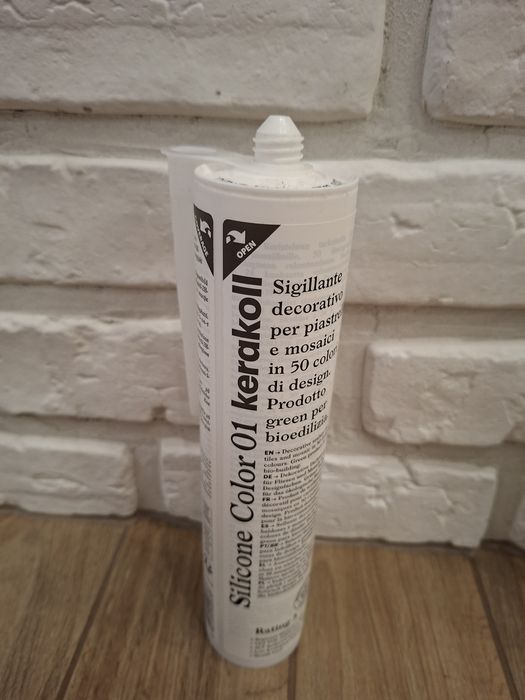 Silikon Kerakoll bezbarwny , 01 biały . 30 brąz . Klej do luster Lakma