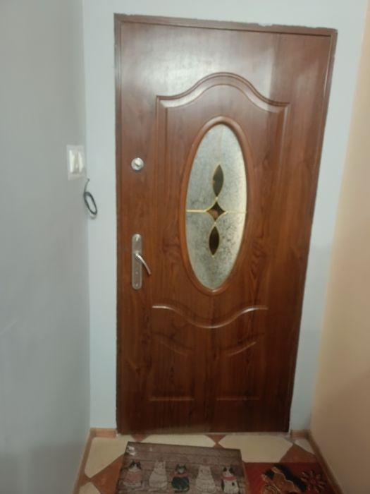 Sprzedam drzwi zewnętrzne