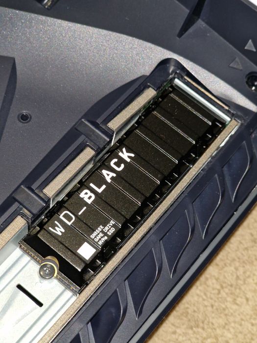 PS5 Standard + 2Tb SSD Oficial Sony WD-Black sn850x