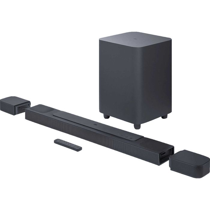 JBL BAR 800 czarny soundbar z subwooferem i z odczepianymi głośnikami.