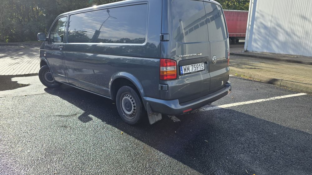 Volkswagen Transporter T5 long skrzydełka klimatyzacja FV 23%
