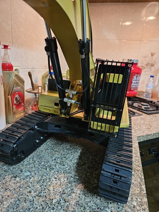 Giratória Hidráulica 390F escala 1/14 modelismo