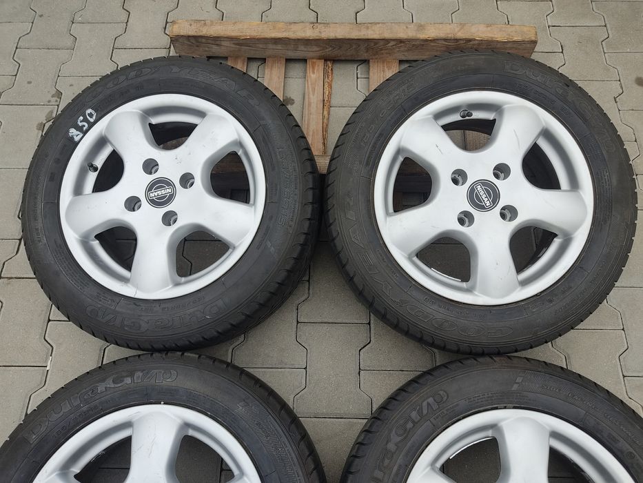 komplet kół letnich do Nissan Almera 4*114.3 ET 45 otwór 66.1  R 15