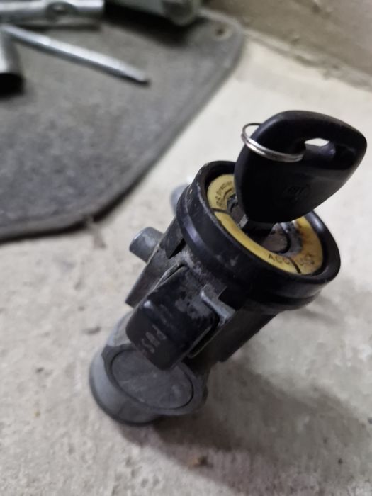 Mitsubishi galant 6 замок зажигания.