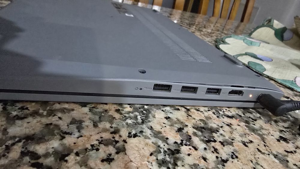 Computador Portátil Lenovo IdeaPad 3 15IIL05