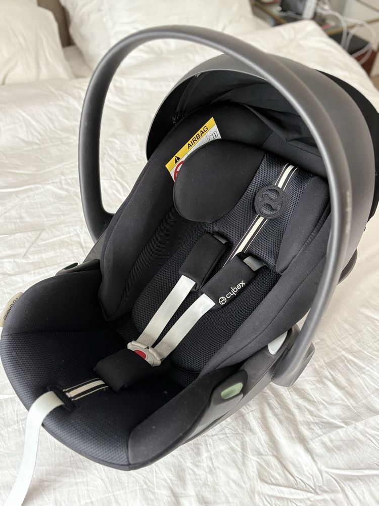 Cybex Cloud G i-size Moon Black Plus