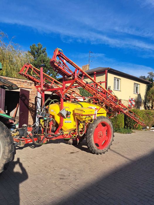 Opryskiwacz polowy PILMET 1618 PLUS