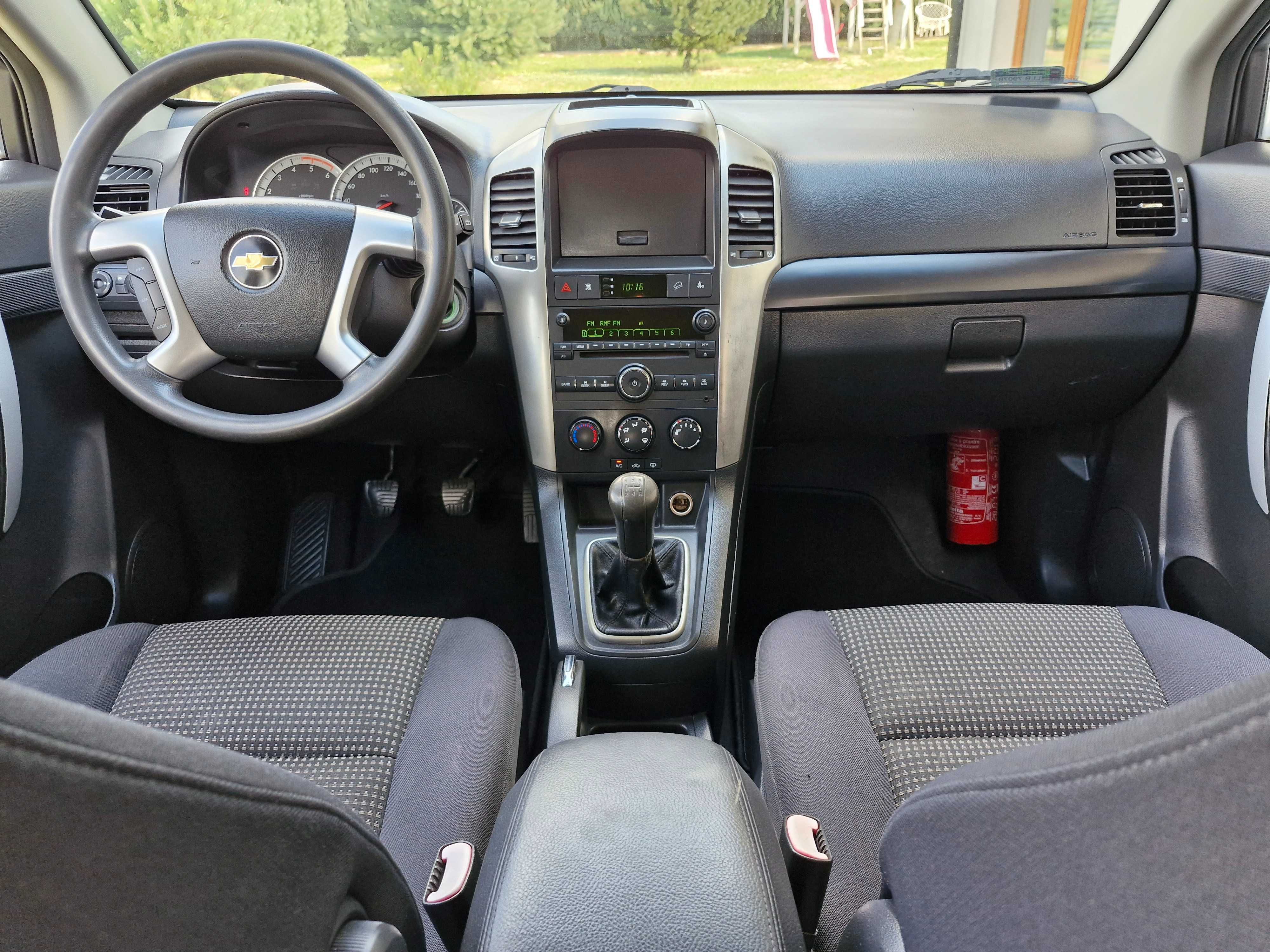CHEVROLET CAPTIVA_4X4_7 Osobowy_Hak_Sprawna Klimatyzacja