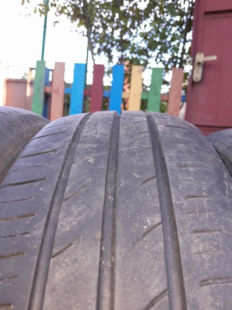 Kumho ecowing 195/65/15