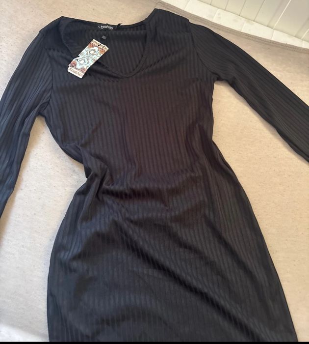 Sukienka Boohoo nowa