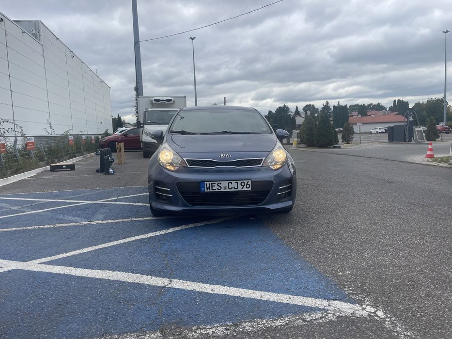 Kia rio 1.2 bezna bogate wyposarzenie maly orginalny przebieg z danii