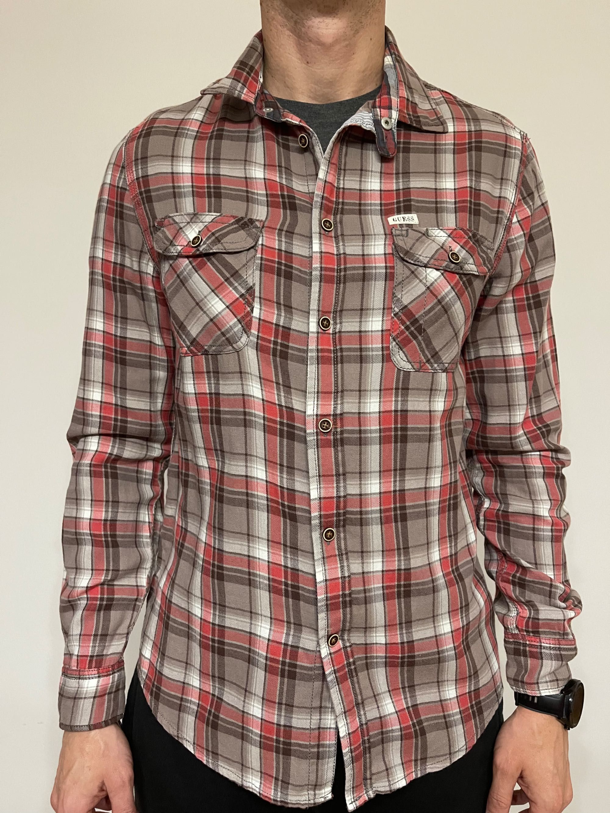 Camisa castanha Guess homem