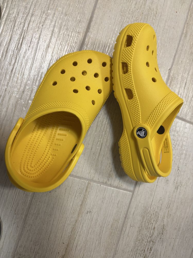 Crocs, nowe, rozmiar m4/w6