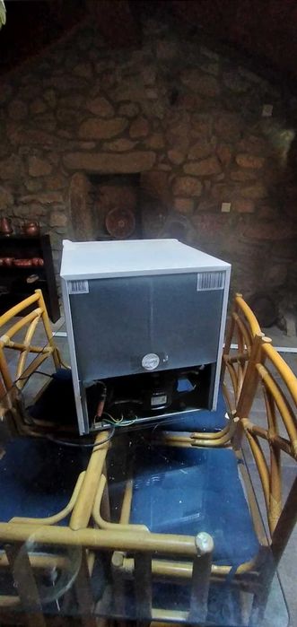 Mini Bar Praticamente Novos