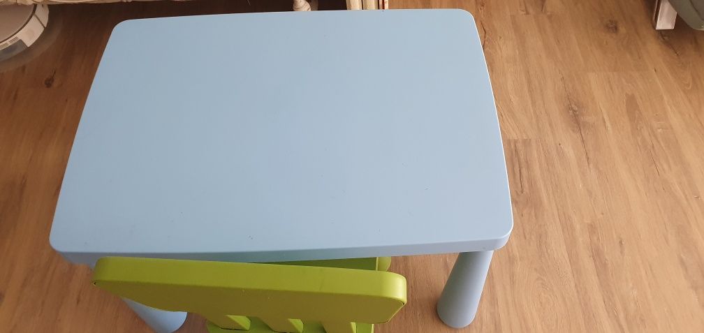 Mesa e cadeira criança ikea