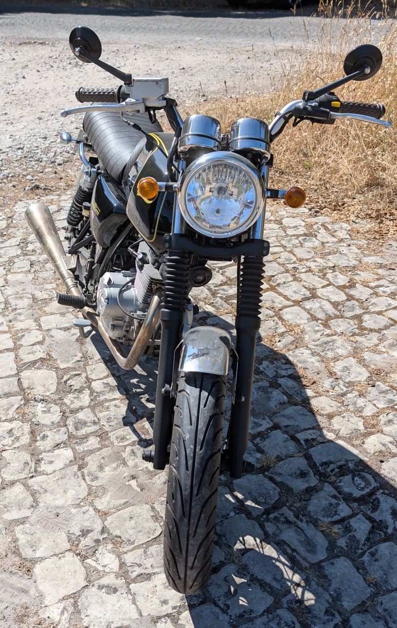 Mash Black Seven 125cc