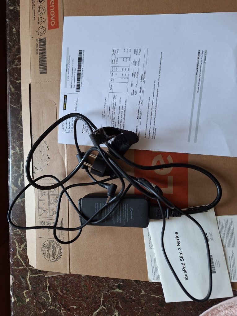 Laptop LENOVO IdeaPad Slim 3 16IAH8 16" IPS i5-12450H na gwarancji