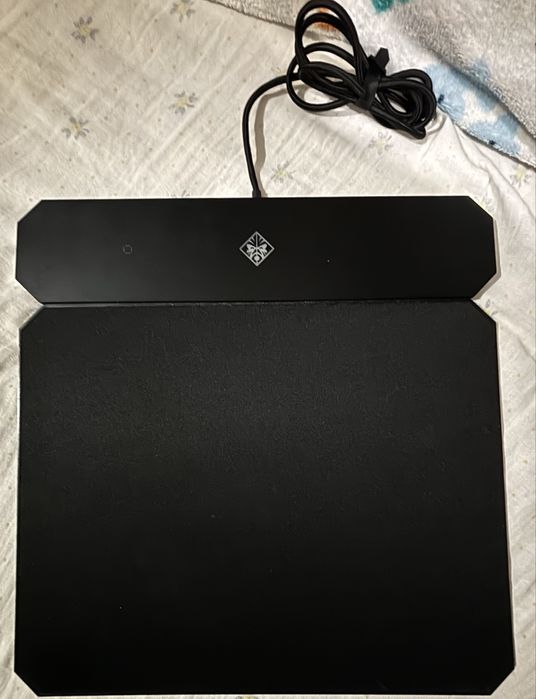 Tapete Gaming Omen c/ Carregamento Wireless