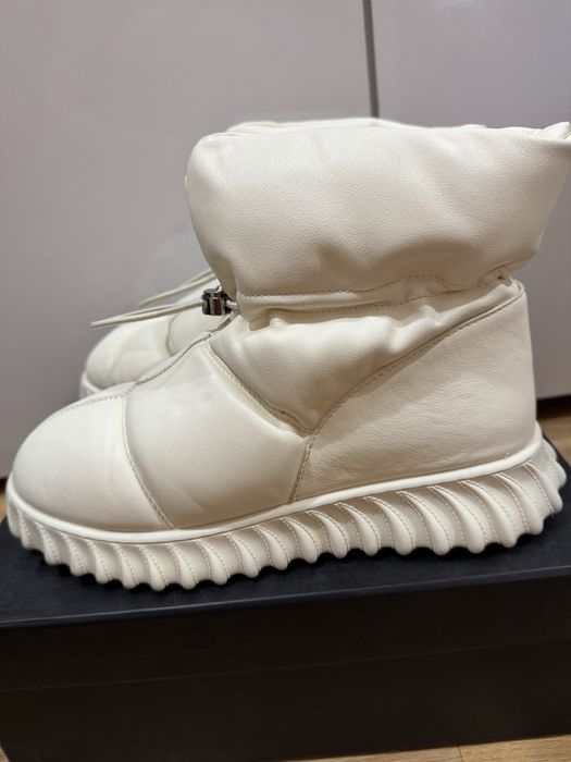 Продам зимові дутіки у відмінному стані