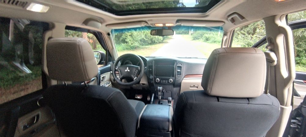 Mitsubishi pajero 4