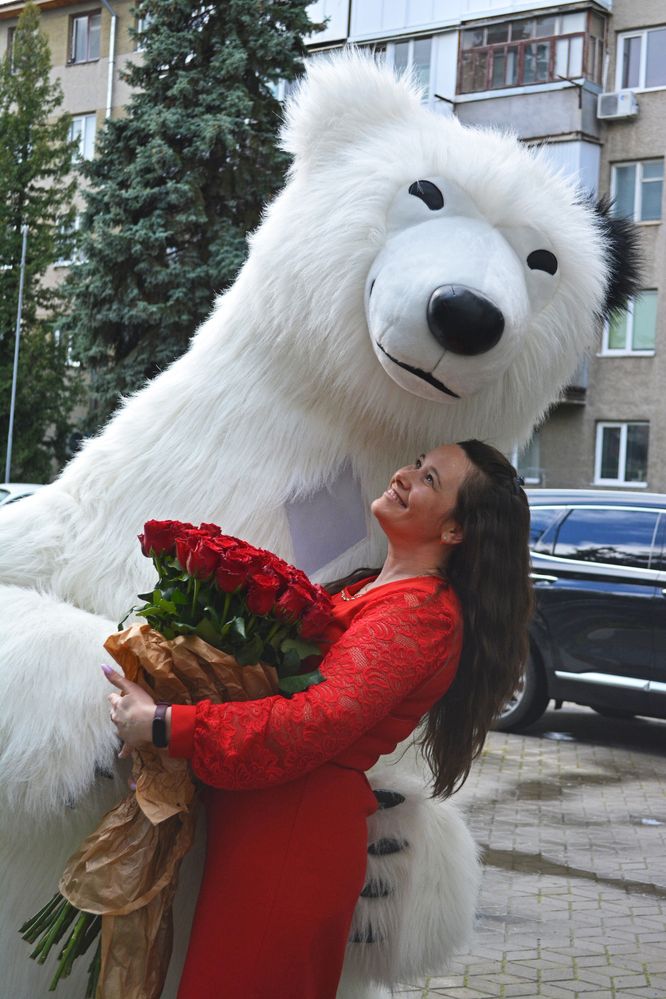 Білий ведмідь Луцьк, привітання в Луцьку, аніматор, ростова лялька