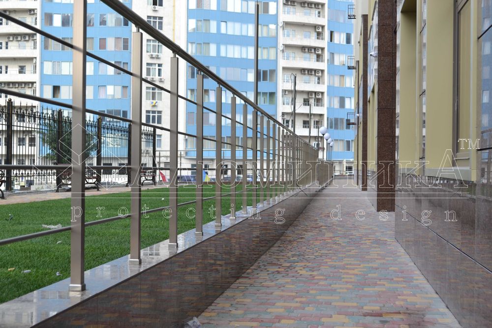 Перила з анодованого алюмінію монтаж. Виїзд на заміри безкоштовний.