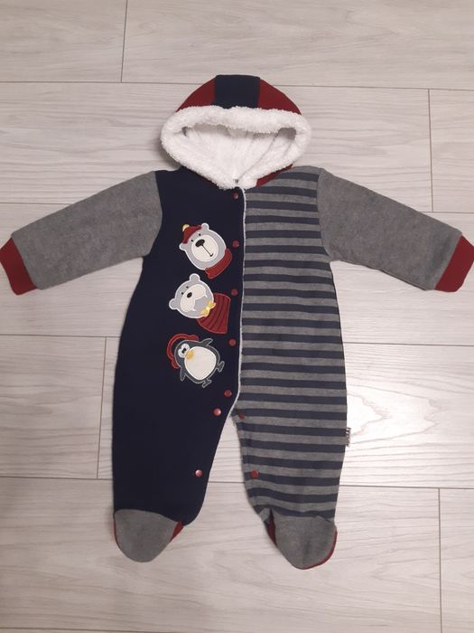 Тепленький комбінезон - чоловічок на 9 міс.