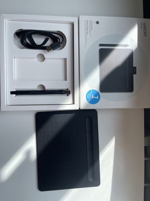 Wacom intuos S black - pouco uso