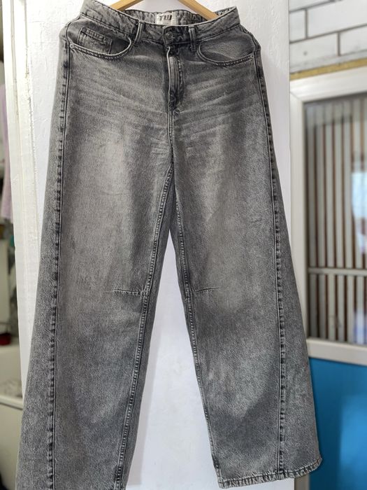 Джинси беги серого цвета