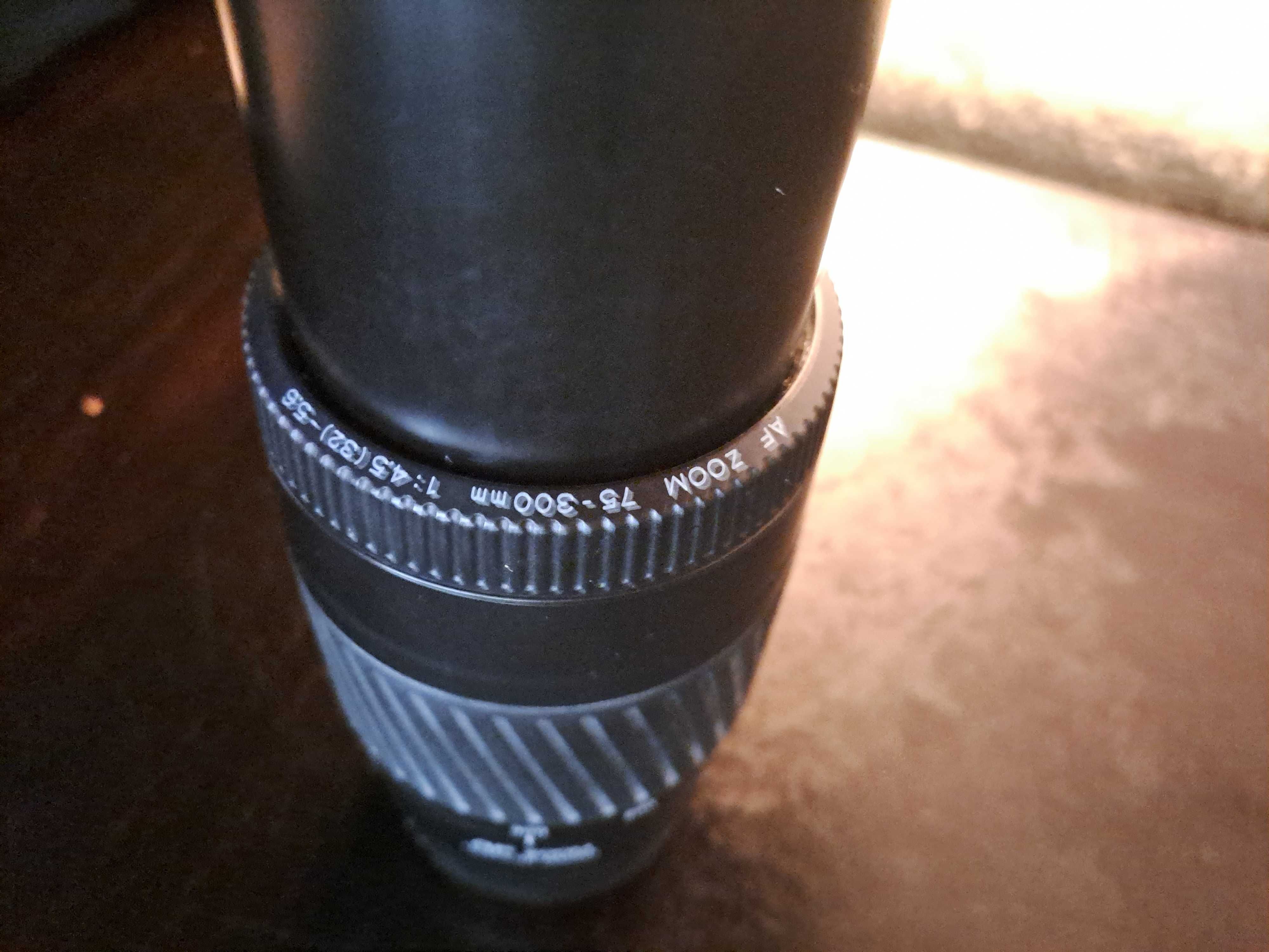 Minolta Dynax 800si + AF 35-70 + AF 80-300 + Sunpak 4000AF + gratisy