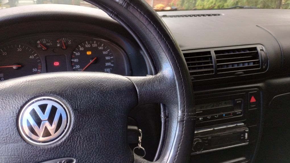 Passat B5 1,9 TDI kombi+hak, OC na rok