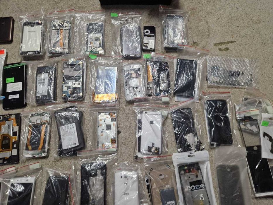 Wyświetlacze dotyki wyprzedaż magazynu–  sprawne, do serwisu